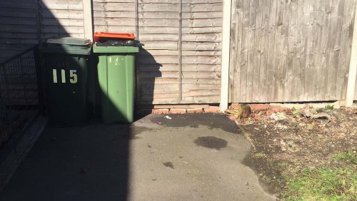 Recycling center accepting furniture in Battersea